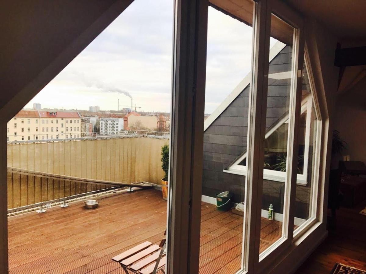 Helle Dachgeschosswohnung Fuer 8 Personen In Zentraler Lage Berlin Exteriör bild